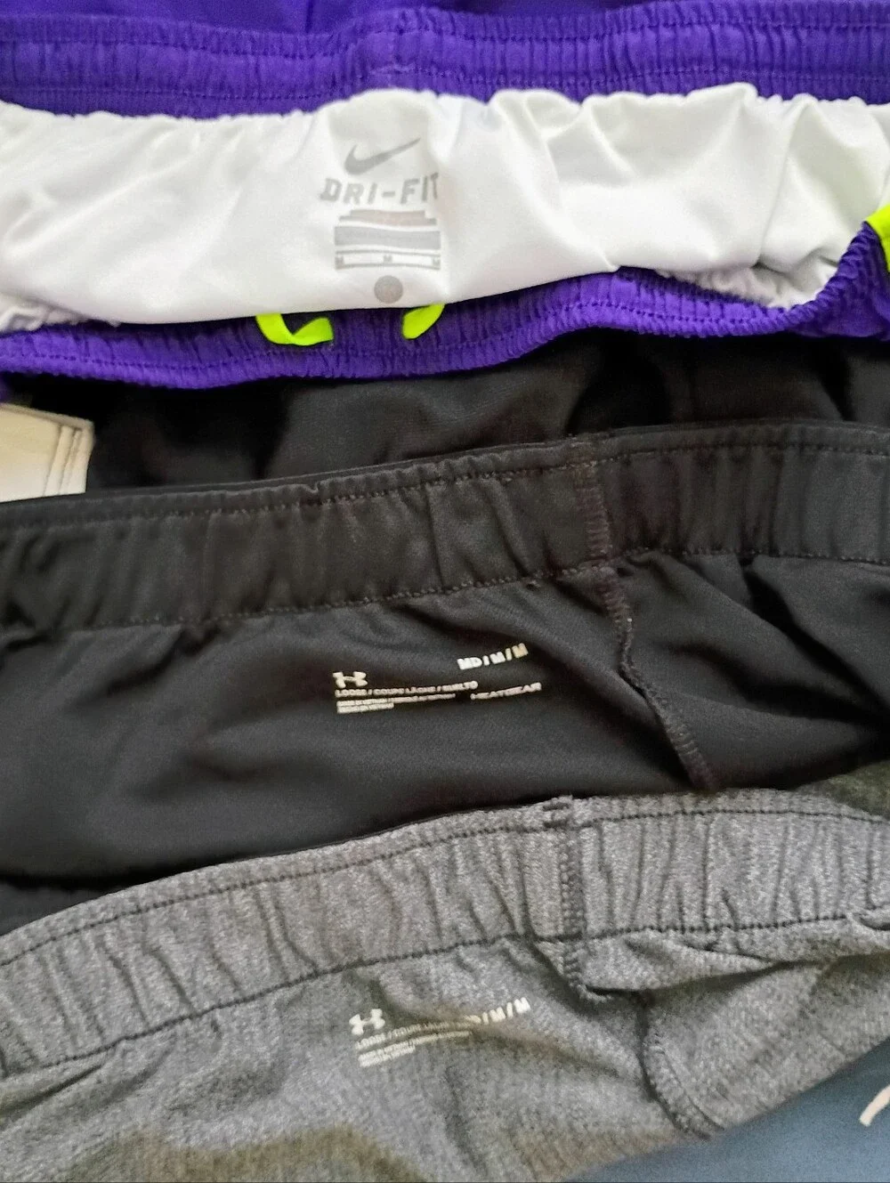 4 Under Armour/Nike Size M